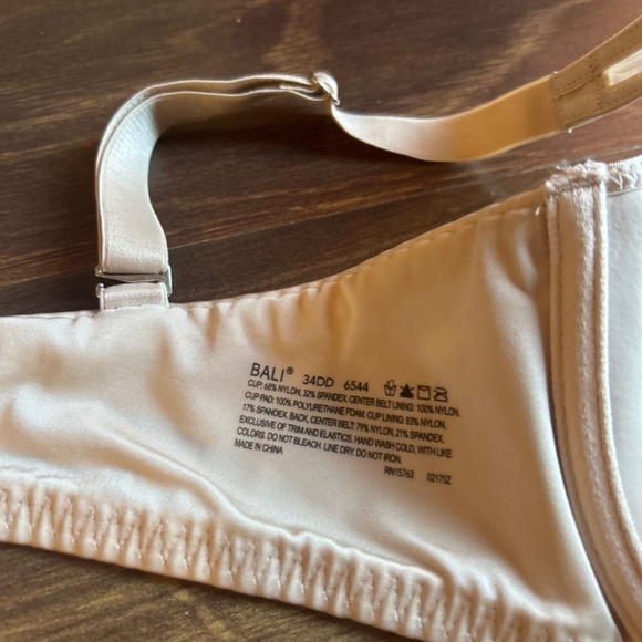 BALI Underwire Nude Bra size 34DD - Picture 3 of 4